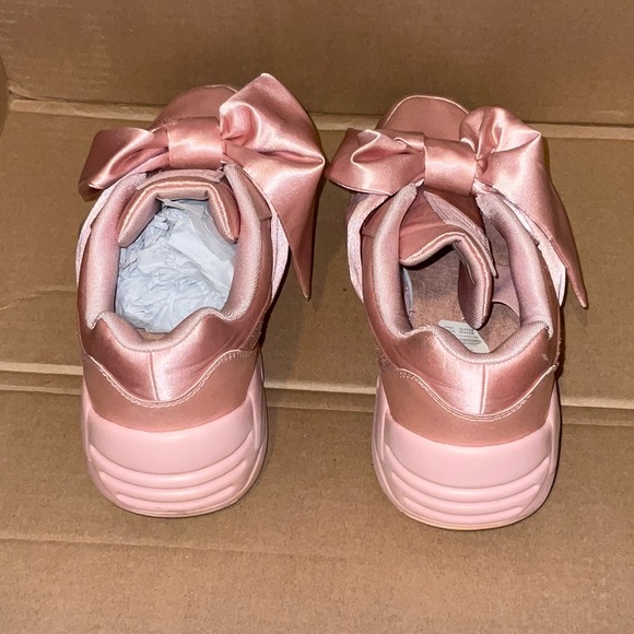 PUMA - Picture 4 of 4